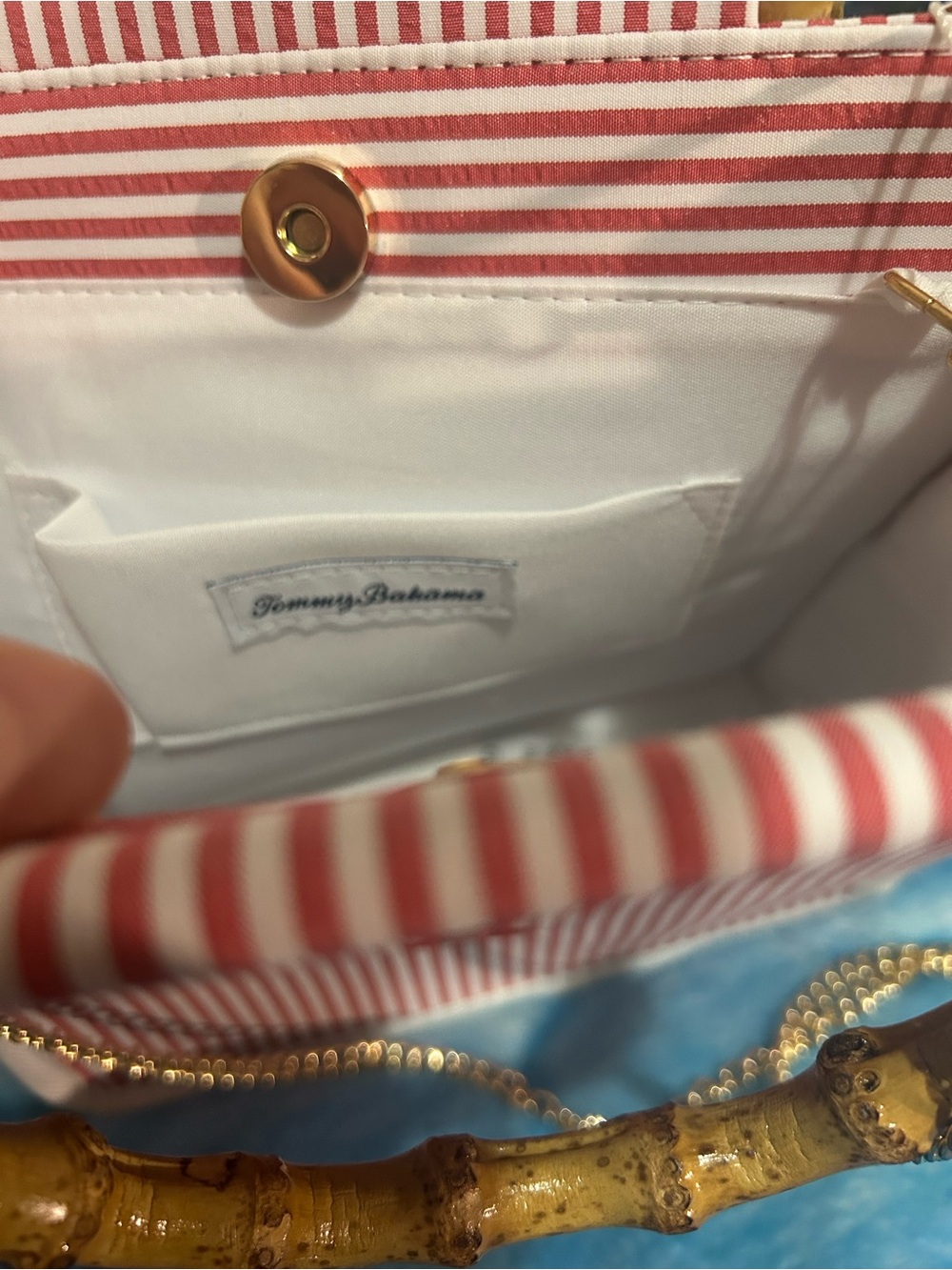 New with tags Tommy Bahama handbag featuring red and white stripes, embroidered - Picture 5 of 6